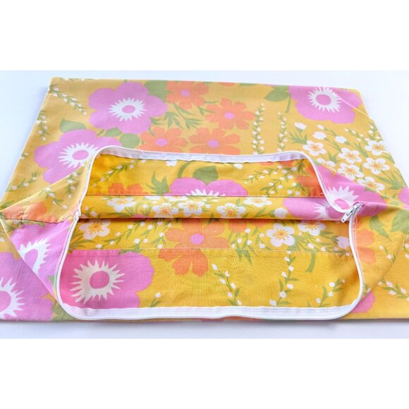 Vintage 70s single pillowcase, orange pink white flower power, modified zipped - Picture 5 of 10